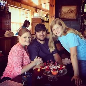 Meet your Posher, Lee